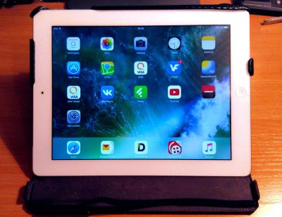 Лот: 9409935. Фото: 1. iPad 4 64Gb 3G LTE. Планшеты