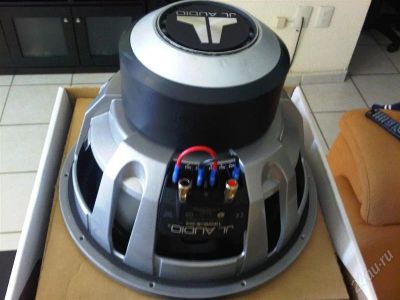 Лот: 2923334. Фото: 1. продам jl audio 13w6v2 d4 1.5... Сабвуферы