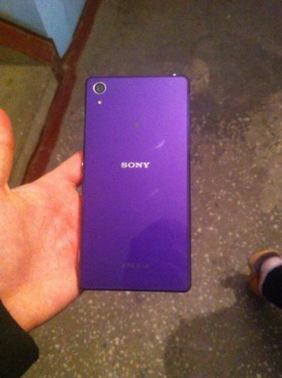 Лот: 7850249. Фото: 1. Sony Z2 Срочно!. Смартфоны