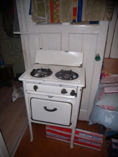 Лот: 7965940. Фото: 1. газовая плита в хорошие руки. Плиты, духовые шкафы, варочные поверхности