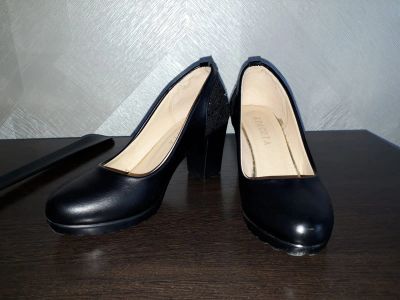 Лот: 24398528. Фото: 1. туфли черные женские 36р. Туфли