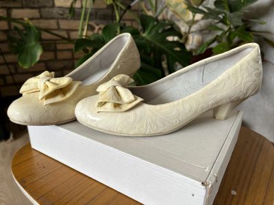 Лот: 25439209. Фото: 1. Туфли женские. Туфли