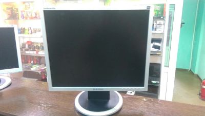 Лот: 10036132. Фото: 1. Монитор Samsung Syncmaster 940N... ЖК-мониторы