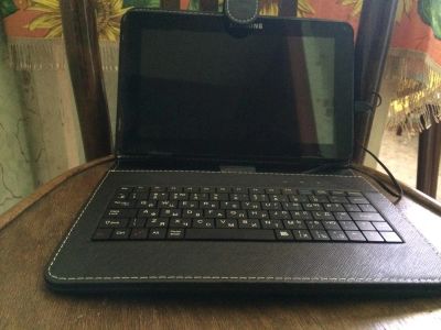 Лот: 4186120. Фото: 1. планшет с клавиатурой Samsung... Планшеты
