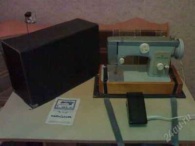 Лот: 635248. Фото: 1. швейная машина "чайка 132 м". Швейная, вязальная