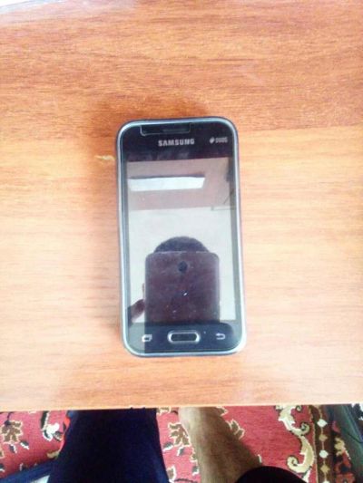 Лот: 9297181. Фото: 1. Samsung Galaxy J1 mini (2016). Смартфоны