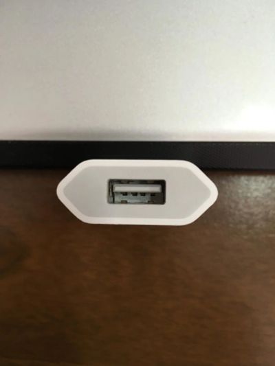 Лот: 9322403. Фото: 1. Вилка (зарядное) Apple IPhone... Зарядные устройства, блоки питания, адаптеры сетевые для смартфонов