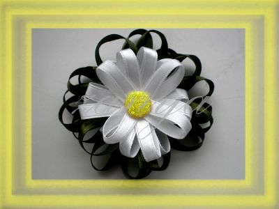 Лот: 3325060. Фото: 1. брошь-ромашка. Цветы из ткани