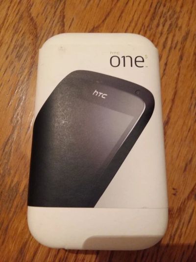 Лот: 10795137. Фото: 1. Смартфон HTC One S black. Смартфоны