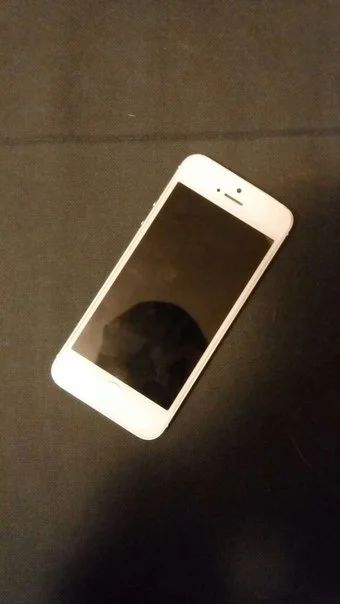 Лот: 6592796. Фото: 1. iphone 5 16gb white. Смартфоны