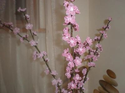 Лот: 3209993. Фото: 1. Веточки сакуры из бисера. Другое (цветы, букеты)