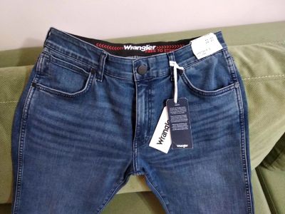 Лот: 25403051. Фото: 1. Джинсы мужские Wrangler новые. Брюки, джинсы, шорты