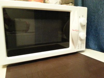 Лот: 5048886. Фото: 1. микроволновка Moulinex. Микроволновки, мини-печи