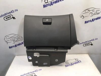 Лот: 21710622. Фото: 1. бардачок Chevrolet Cruze J300. Двигатель и элементы двигателя