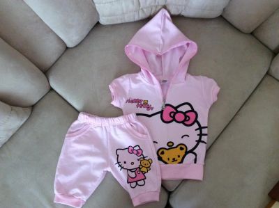 Лот: 7307355. Фото: 1. Костюм на девочку Hello Kitty. Костюмы, пиджаки, комбинезоны