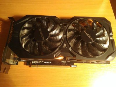 Лот: 10928378. Фото: 1. Видеокарта Gigabyte R9 380X 4Gb... Видеокарты