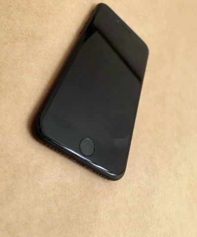 Лот: 13303556. Фото: 1. iphone 7 32 gb. Смартфоны