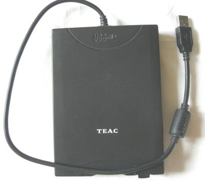 Лот: 8104959. Фото: 1. Внешний USB Portable Diskette... Приводы CD, DVD, BR, FDD