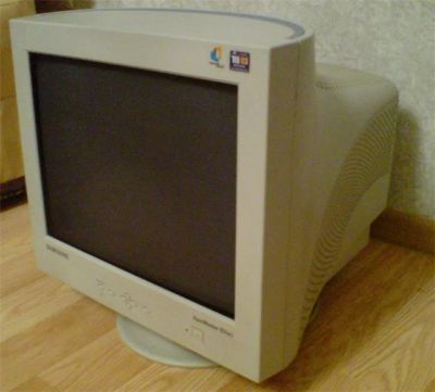 Лот: 4396904. Фото: 1. Samsung SyncMaster 757 DFX. ЭЛТ-мониторы