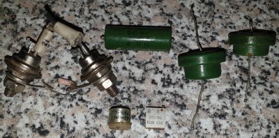 Лот: 25935972. Фото: 1. Набор радиодеталей СССР. Другое (радиодетали  (электронные компоненты))