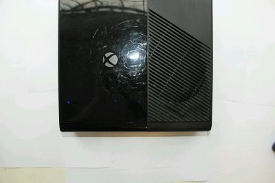 Лот: 9445106. Фото: 1. Xbox 360 + геймпад. Игровые приставки, консоли