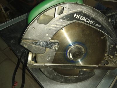 Лот: 16286731. Фото: 1. Циркулярная пила Hitachi c7mfa. Другое (инструмент и расходные)