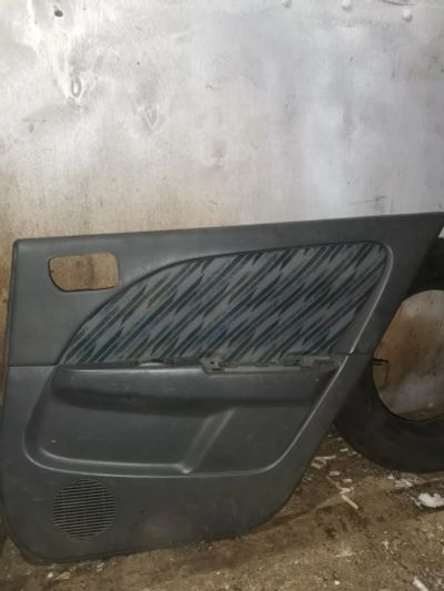 Лот: 24644823. Фото: 1. Обшивка двери Toyota caldina st190. Салон