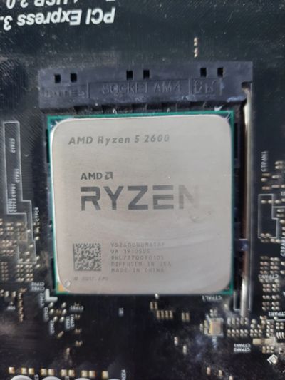 Лот: 25194496. Фото: 1. amd ryzen 5 2600. Процессоры