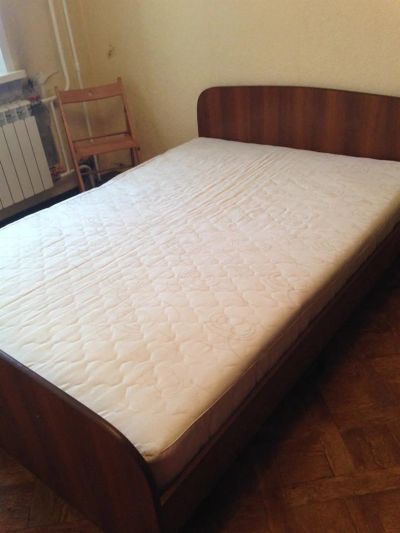 Лот: 3700411. Фото: 1. Двуспальная кровать 140x200. Кровати