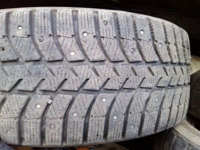 Лот: 3364394. Фото: 1. bridgestone 215/45/17 обмен. Шины