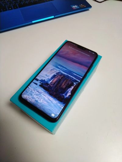 Лот: 18444431. Фото: 1. Honor 8x. Смартфоны