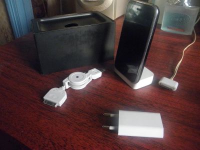 Лот: 3629372. Фото: 1. iphone 3gs. Смартфоны