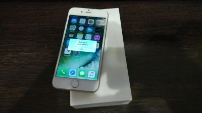 Лот: 9022511. Фото: 1. iPhone 6 Silver 16GB. Смартфоны