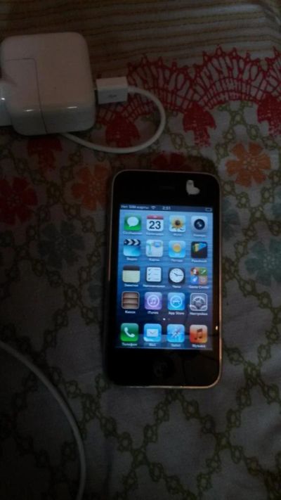 Лот: 4155041. Фото: 1. iPhone 3s 13.6Gb. Смартфоны