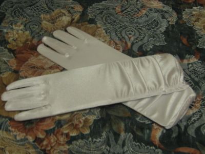 Лот: 4640145. Фото: 1. перчатки Белые атласные (новые... Перчатки