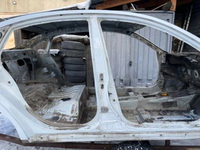 Лот: 24766734. Фото: 1. стойка кузова Nissan Almera G15. Кузов