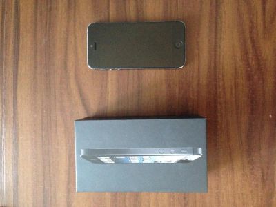 Лот: 4742647. Фото: 1. Apple iPhone 5 16 gb черный. Смартфоны