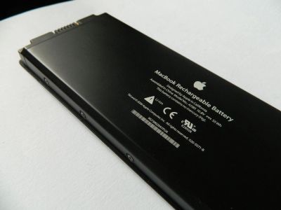 Лот: 9479940. Фото: 1. Аккумулятор Macbook Black 2.1. Аккумуляторы