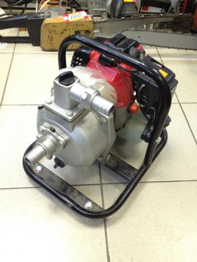 Лот: 9561882. Фото: 1. Мотопомпа Prorab gwp-10. Насосы садовые, мотопомпы