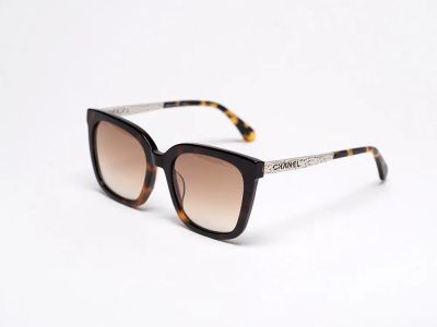 Лот: 24977327. Фото: 1. Очки Chanel. Очки солнцезащитные