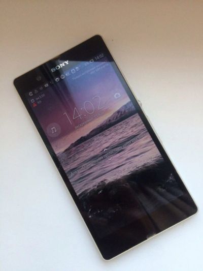 Лот: 8085125. Фото: 1. Sony Xperia Z. Смартфоны