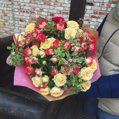 Лот: 7271937. Фото: 1. Сборный букет. Цветы на Щорса... Свежие цветы