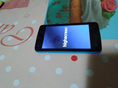 Лот: 15198124. Фото: 1. Highscreen Spark 2. Смартфоны