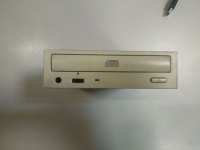 Лот: 16853507. Фото: 1. CD-ROM дисковод Sony (IDE). Приводы CD, DVD, BR, FDD