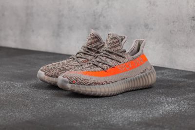 Лот: 17587127. Фото: 1. Кроссовки Adidas Yeezy 350 Boost... Кеды, кроссовки, слипоны