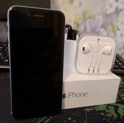 Лот: 12018991. Фото: 1. Iphone 6, 64 gb, space gray. Смартфоны