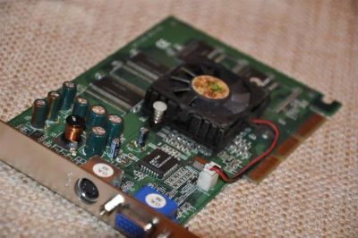 Лот: 952095. Фото: 1. Nvidia GeForce 4 MX440, 64Mb... Видеокарты