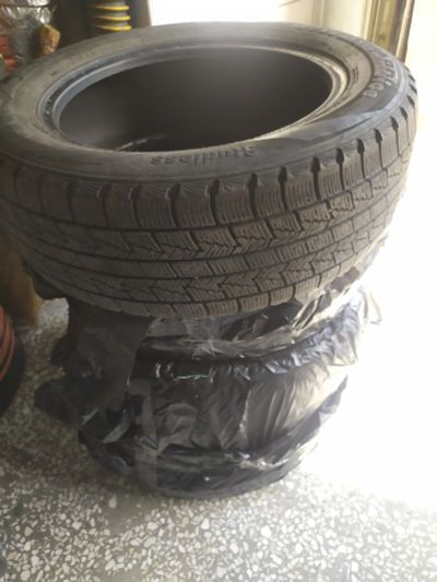 Лот: 24006758. Фото: 1. Nexen winguard ice 205/65 r16. Шины