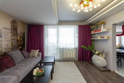Лот: 21393384. Фото: 1. Продам 4-комн. кв. 81 кв.м. Красноярск... Квартиры, студии