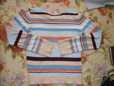 Лот: 866736. Фото: 1. Тонкий свитерок SELA 42 размер. Свитеры, толстовки, худи